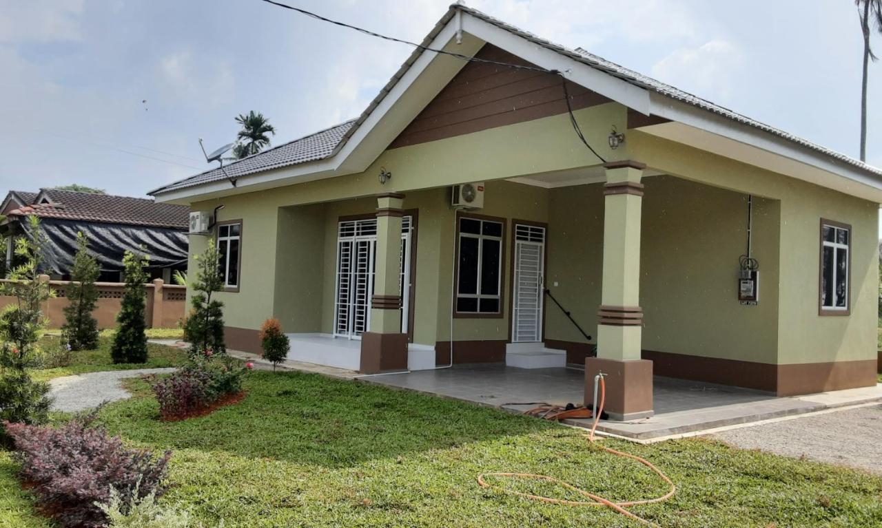 Villa Hijau Guest House Kampong Sura Tengah Esterno foto
