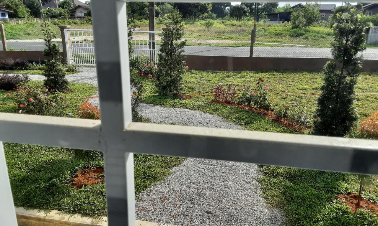 Villa Hijau Guest House Kampong Sura Tengah Esterno foto