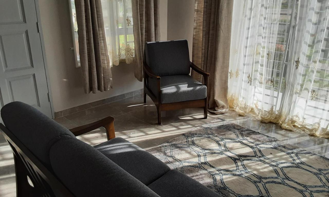 Villa Hijau Guest House Kampong Sura Tengah Esterno foto